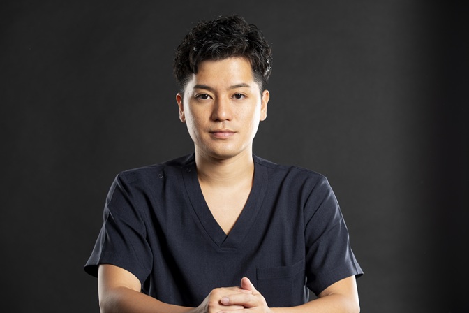 笠井諒医師